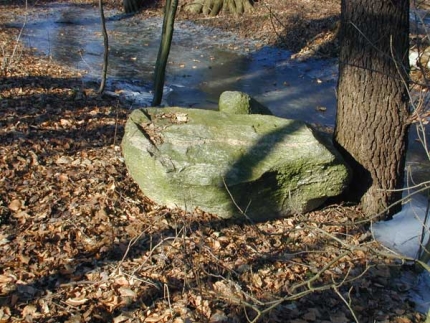 Bild 1 von 3 Findlinge
